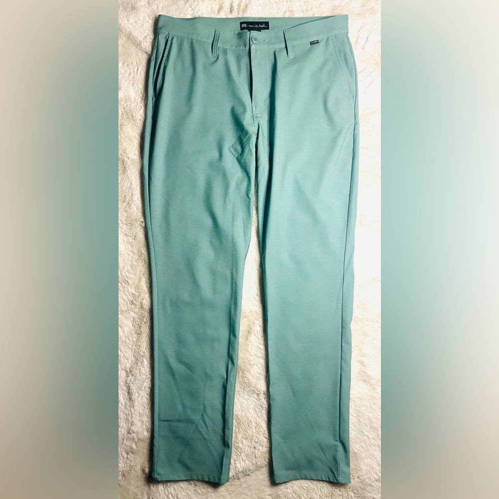Travis Mathew Wanderlust Golf Pants in Balsam Green Size: 34